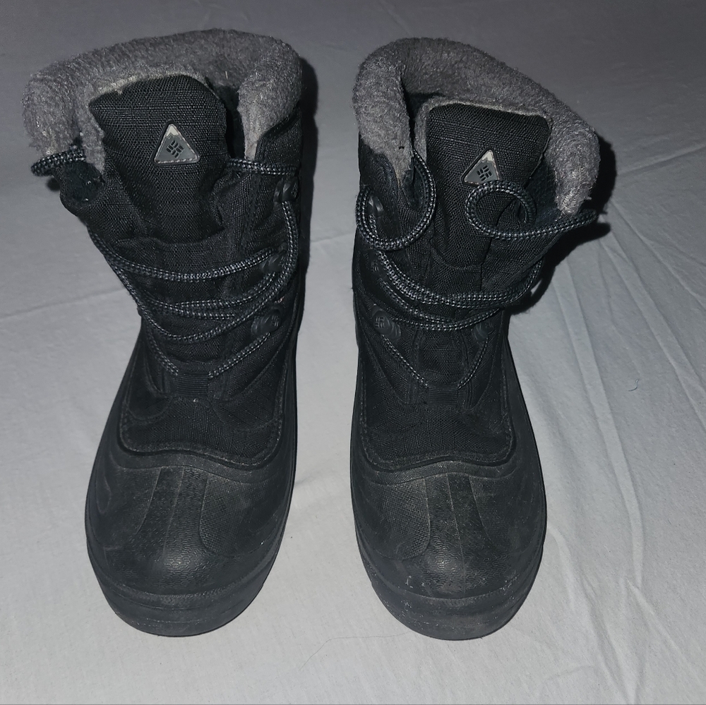 Columbia Women's Cascadian Trinity Black Boots with Gray Fleece Lining Size 7.5